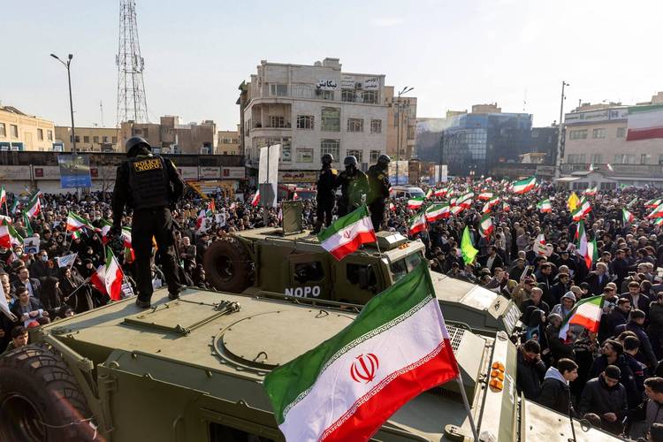 知情人士：伊朗允许两艘挂印度国旗的液化石油气船通过霍尔木兹海峡