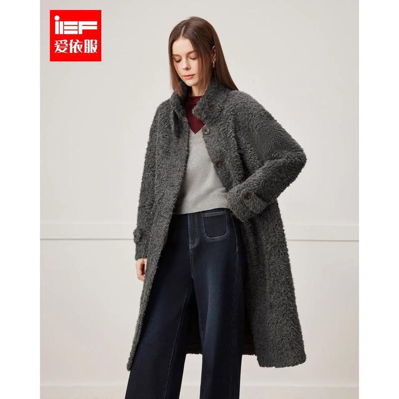 爱依服登黑猫投诉2025年服饰榜黑榜：爱依服裤子只穿一次起球商家称正常