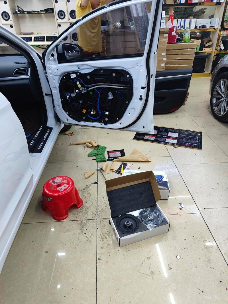 新阳光汽车（新阳光汽车音响改装）