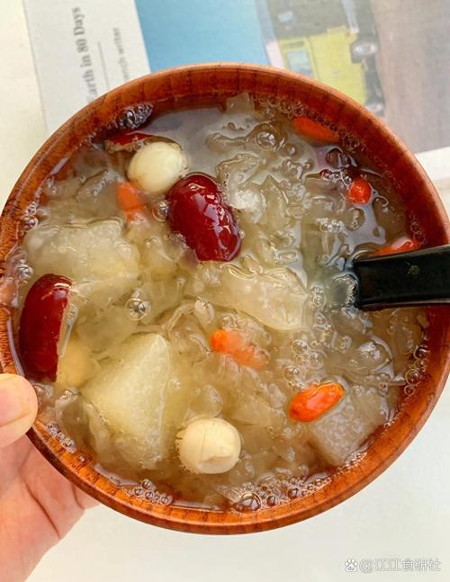 鸡蛋银耳汤的做法(银耳鸡蛋汤做法大全家常)