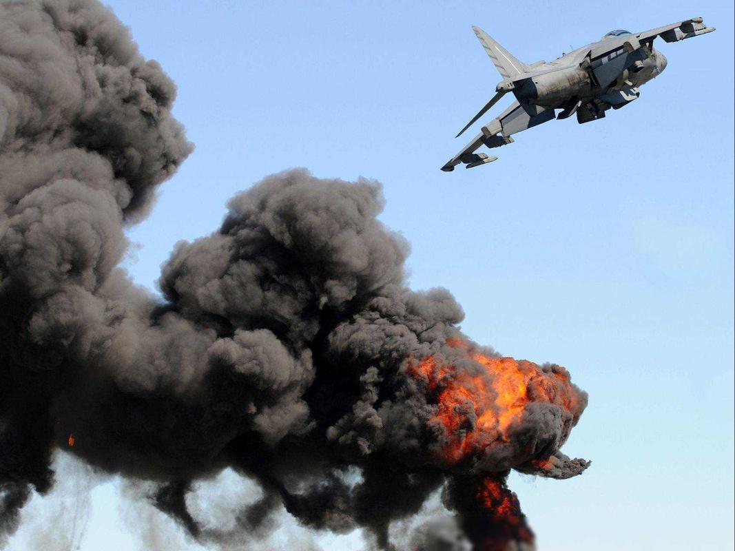 伊朗高层冒死走向街头，击穿五角大楼“老鼠论”与心理战