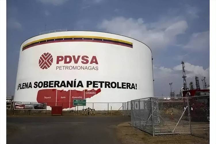 美国开始释放8600万桶紧急石油储备