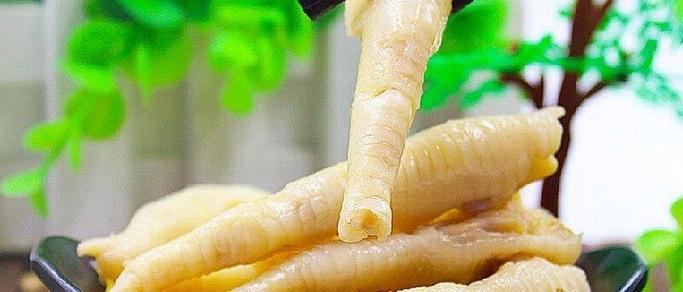 央视曝光网红鸡爪:用双氧水漂白,工人自己从来不吃,“乖媳妇”电商平台已下架